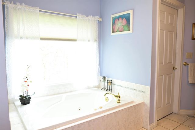1196 Bellgrade Drive, Loogootee, IN 47553