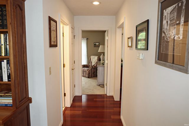1196 Bellgrade Drive, Loogootee, IN 47553