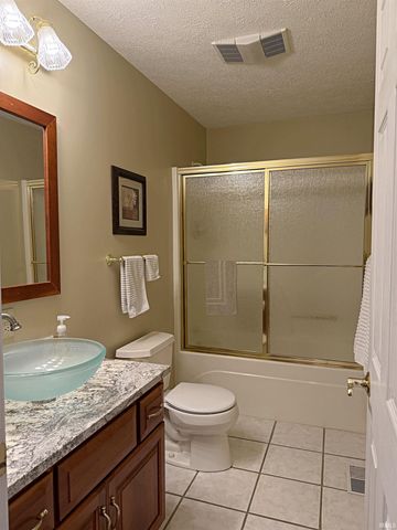 1196 Bellgrade Drive, Loogootee, IN 47553