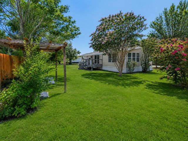171 Railyard Drive, Kyle, TX 78640