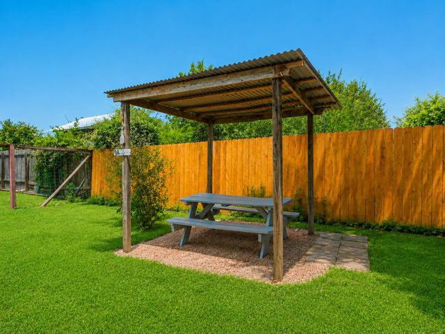 171 Railyard Drive, Kyle, TX 78640