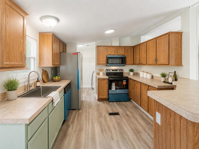 171 Railyard Drive, Kyle, TX 78640