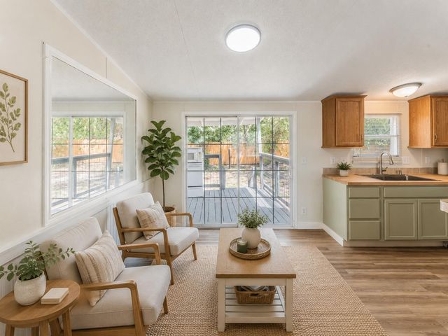171 Railyard Drive, Kyle, TX 78640