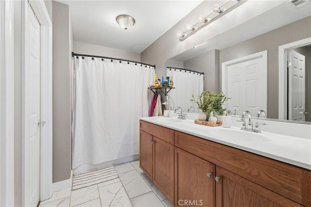 10943 Hillsborough, Adelanto, CA 92301