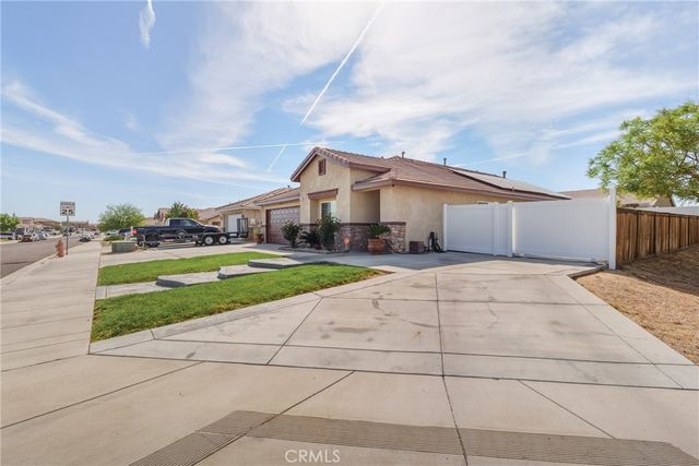 10943 Hillsborough, Adelanto, CA 92301