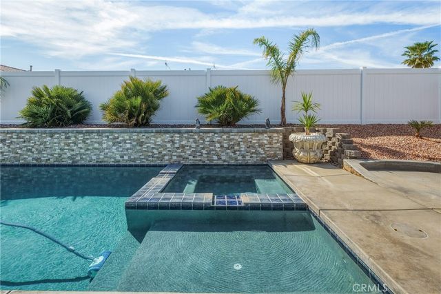 10943 Hillsborough, Adelanto, CA 92301