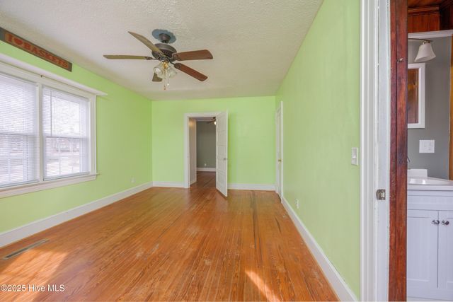 506 E Roseboro Street, Roseboro, NC 28382