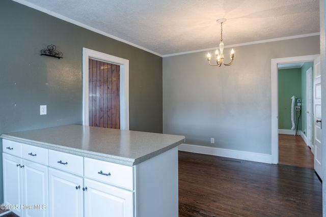 506 E Roseboro Street, Roseboro, NC 28382