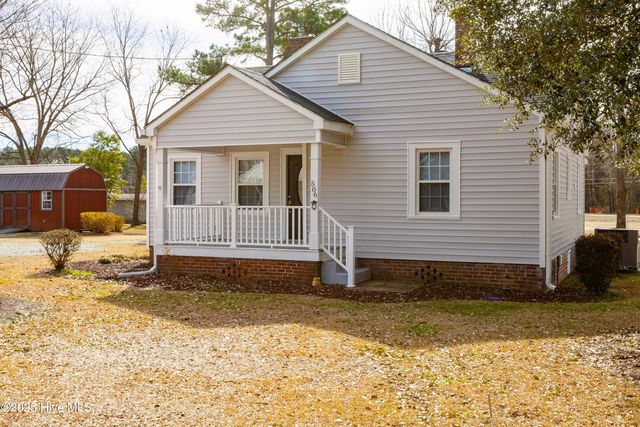 506 E Roseboro Street, Roseboro, NC 28382