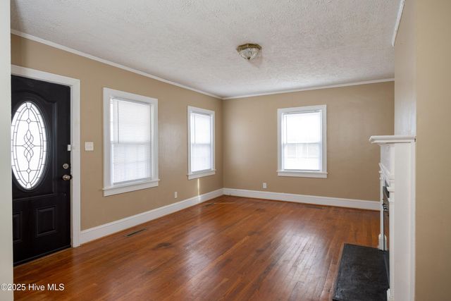 506 E Roseboro Street, Roseboro, NC 28382