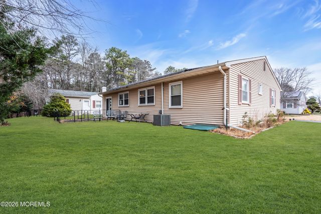 53 Central Avenue 72, Whiting, NJ 08759