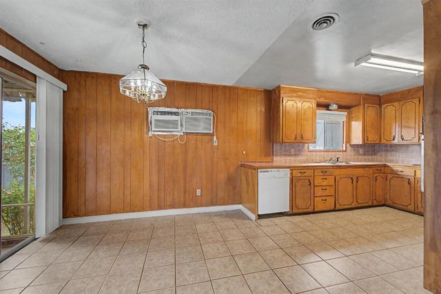 5839 Park Ave, Marysville, CA 95901