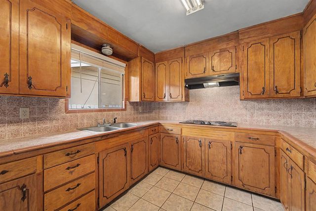 5839 Park Ave, Marysville, CA 95901