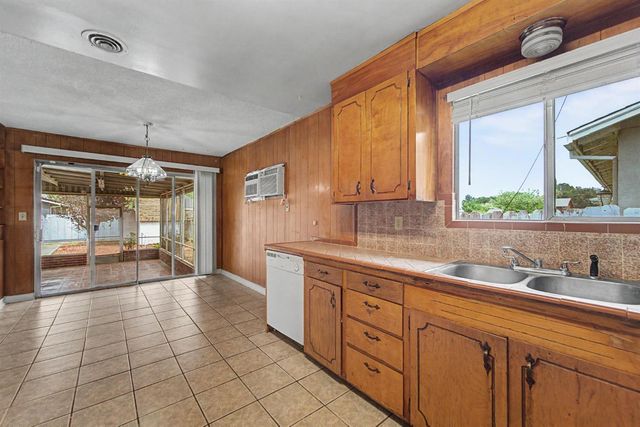 5839 Park Ave, Marysville, CA 95901