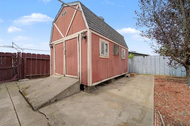 5839 Park Ave, Marysville, CA 95901