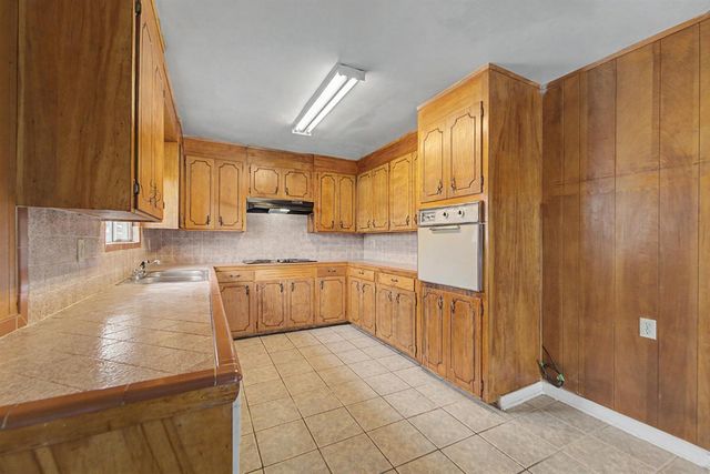 5839 Park Ave, Marysville, CA 95901