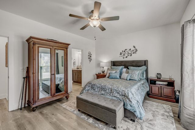 2117 Hospitality Ln, Murfreesboro, TN 37128