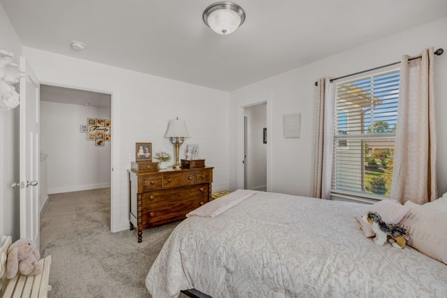 2117 Hospitality Ln, Murfreesboro, TN 37128