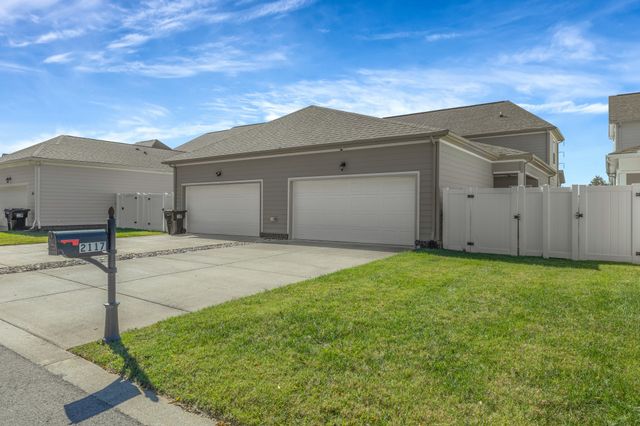2117 Hospitality Ln, Murfreesboro, TN 37128