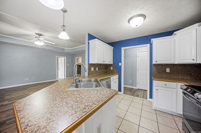 19 Lake Side Drive, Ward, AR 72176