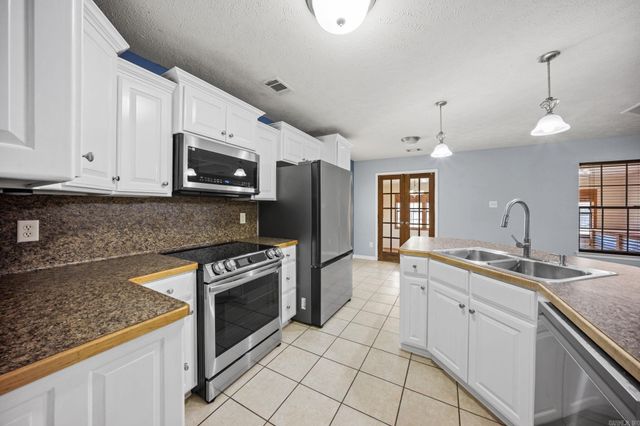 19 Lake Side Drive, Ward, AR 72176