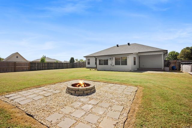 19 Lake Side Drive, Ward, AR 72176