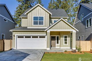 5037 NW Cedarside Loop, Silverdale, WA 98383
