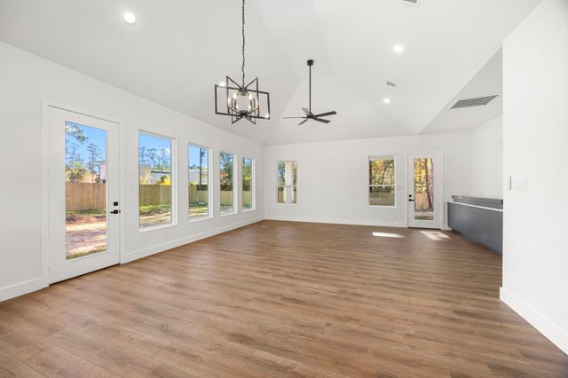 32410 Westwood Square East Dr, Magnolia, TX 77354