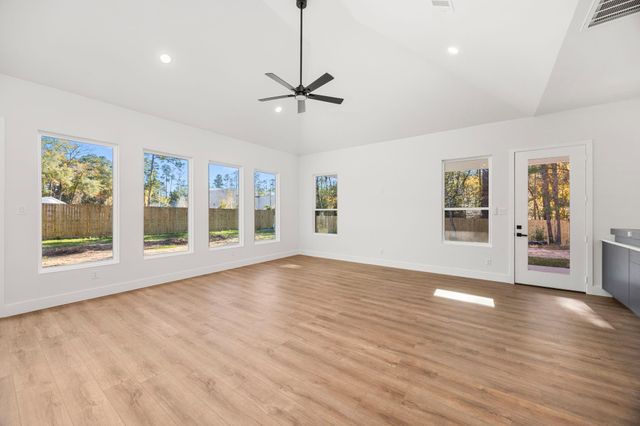 32410 Westwood Square East Dr, Magnolia, TX 77354