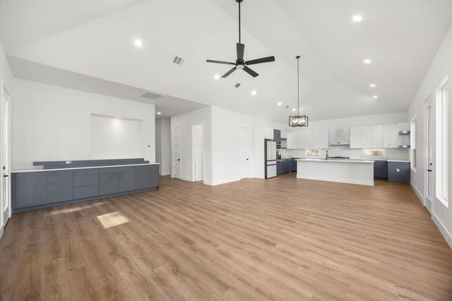 32410 Westwood Square East Dr, Magnolia, TX 77354