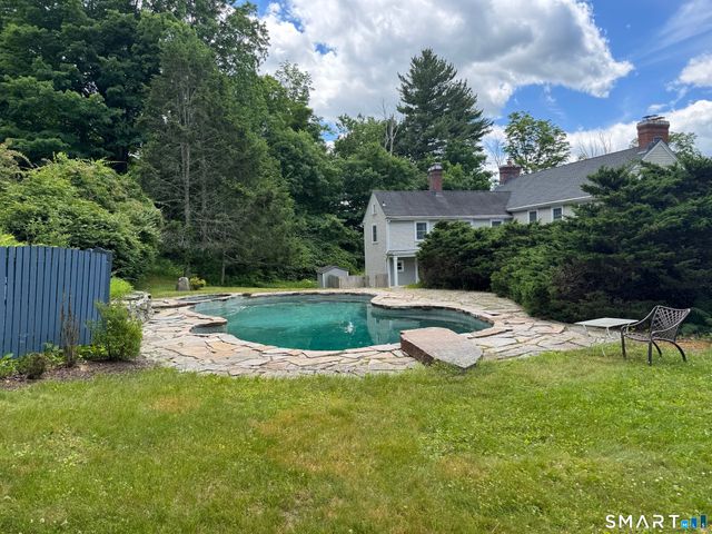 720 Town Hill Road, New Hartford, CT 06057