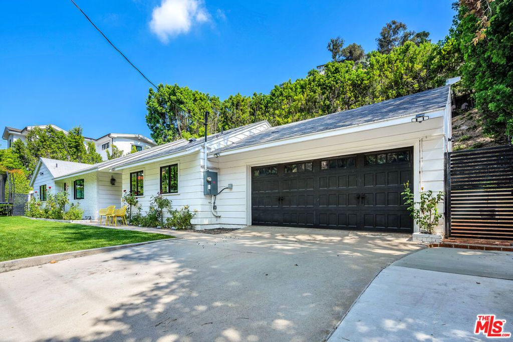 1450 N Bundy Drive, Los Angeles, CA 90049 — exterior