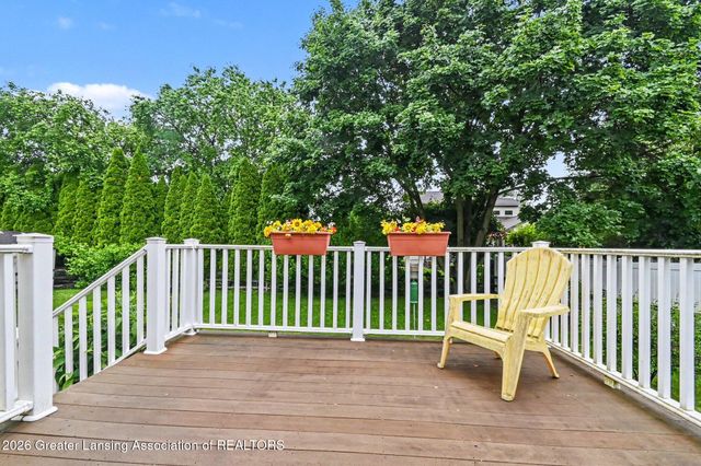 12717 Houghton Drive, Dewitt, MI 48820