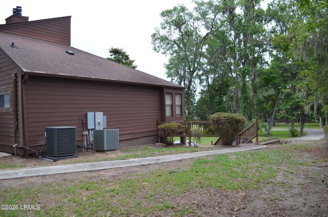 6004 Dowlingwood Drive, Beaufort, SC 29902