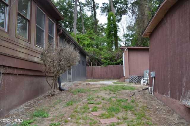 6004 Dowlingwood Drive, Beaufort, SC 29902