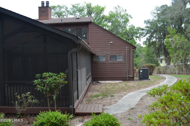 6004 Dowlingwood Drive, Beaufort, SC 29902