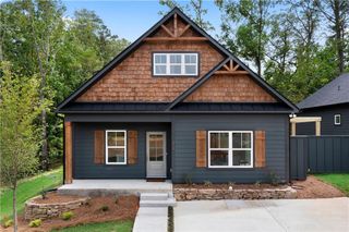 114 Red Cloud Walk, Waleska, GA 30183