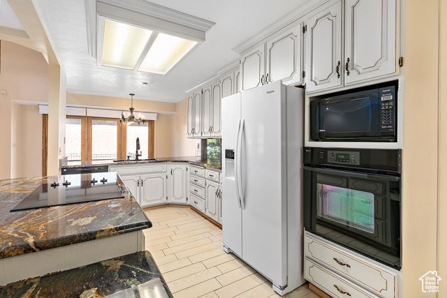 6824 S CREEKCOVE WAY, Cottonwood Heights, UT 84047