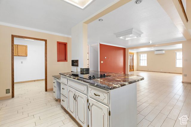 6824 S CREEKCOVE WAY, Cottonwood Heights, UT 84047