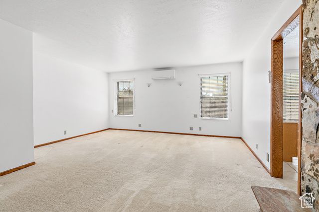 6824 S CREEKCOVE WAY, Cottonwood Heights, UT 84047