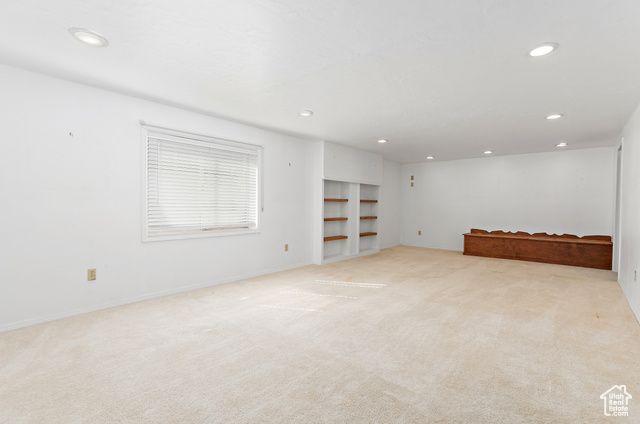 6824 S CREEKCOVE WAY, Cottonwood Heights, UT 84047