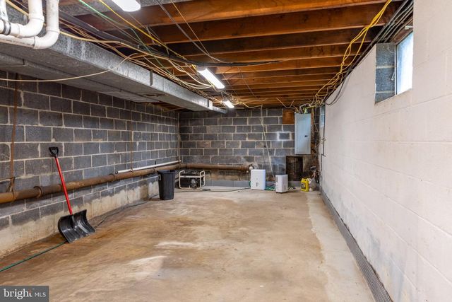 423 SUNNEMEADE AVE, Warminster, PA 18974