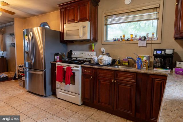 423 SUNNEMEADE AVE, Warminster, PA 18974