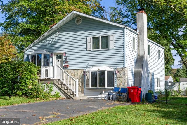 423 SUNNEMEADE AVE, Warminster, PA 18974