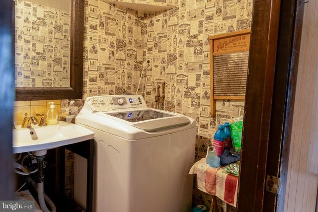 423 SUNNEMEADE AVE, Warminster, PA 18974