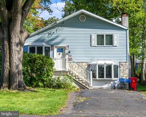423 SUNNEMEADE AVE, Warminster, PA 18974
