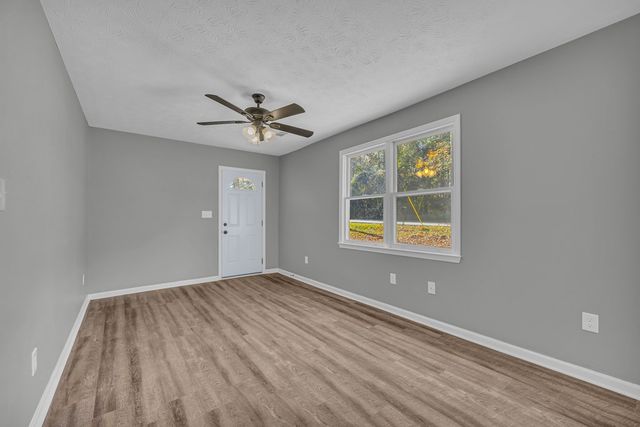 310 Airport Road, Athens, GA 30605