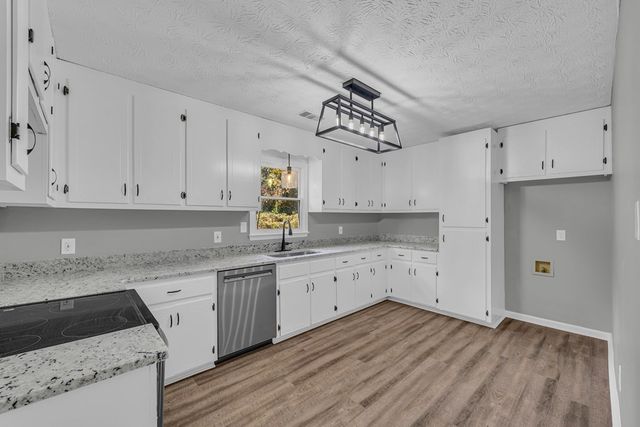 310 Airport Road, Athens, GA 30605