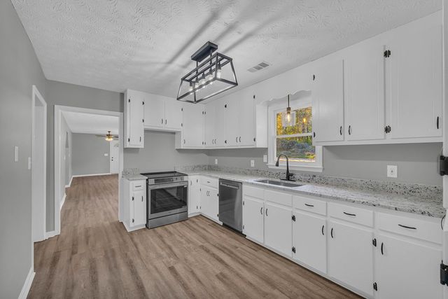 310 Airport Road, Athens, GA 30605