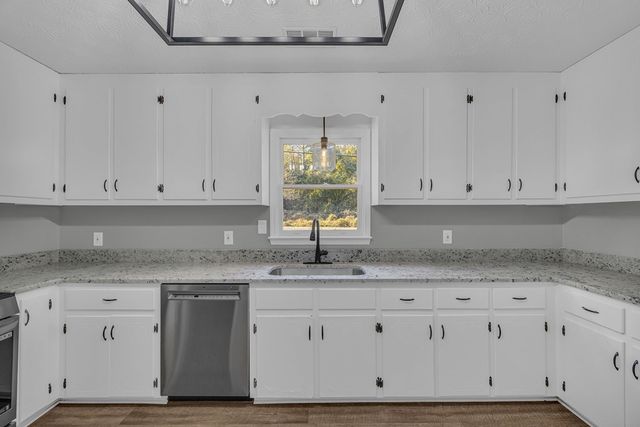 310 Airport Road, Athens, GA 30605